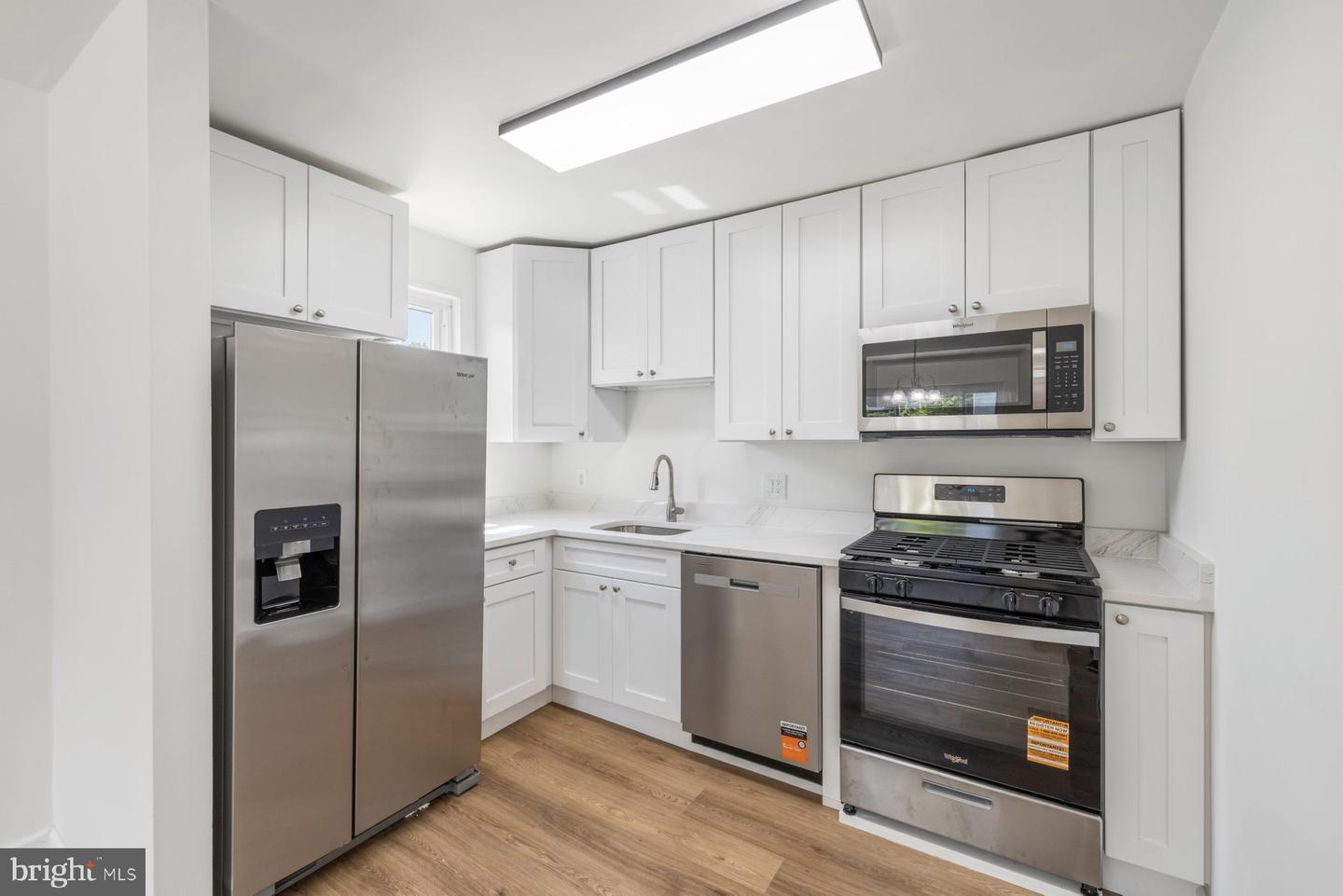 95 E Wayne Ave #305 Property Photo 13