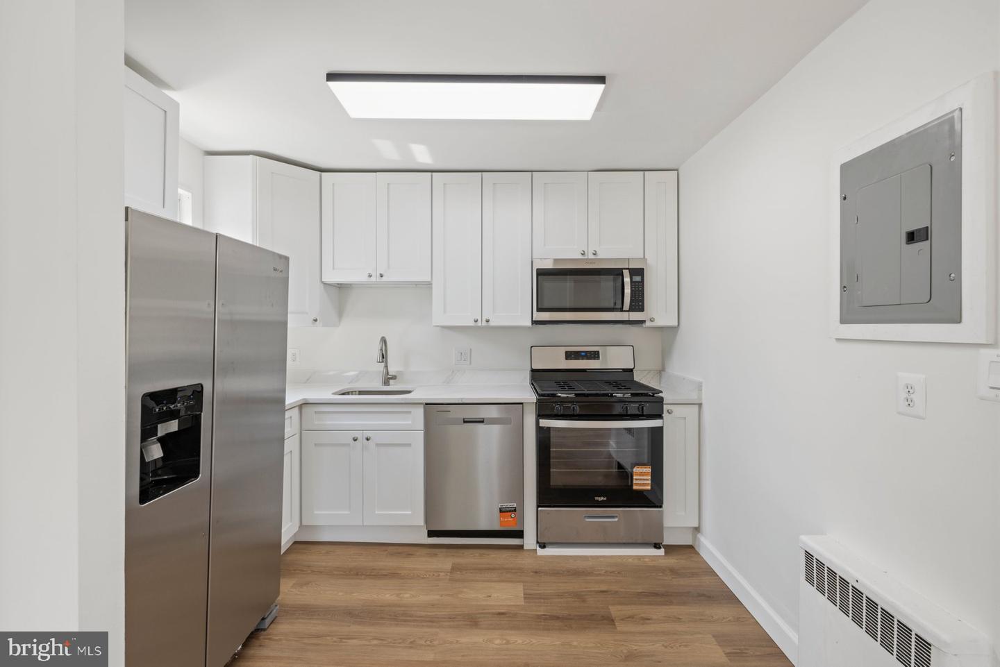 95 E Wayne Ave #305 Property Photo 14