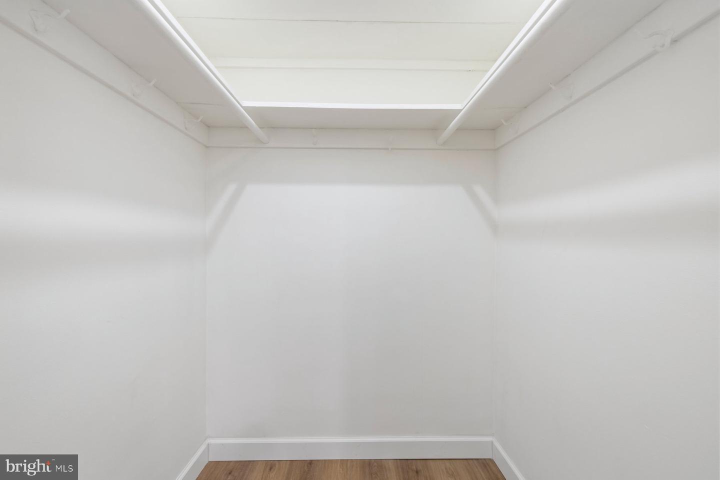 95 E Wayne Ave #305 Property Photo 18