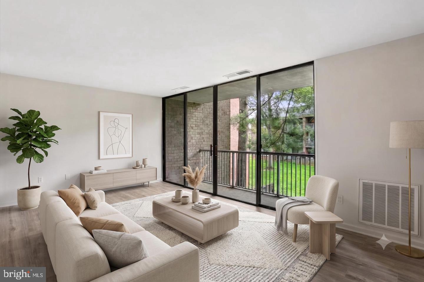 726 Quince Orchard Blvd #726-102 Property Photo 6