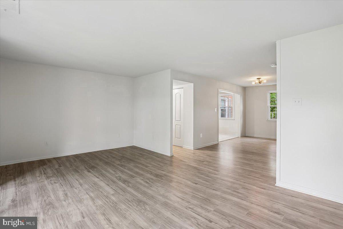 726 Quince Orchard Blvd #726-102 Property Photo 10