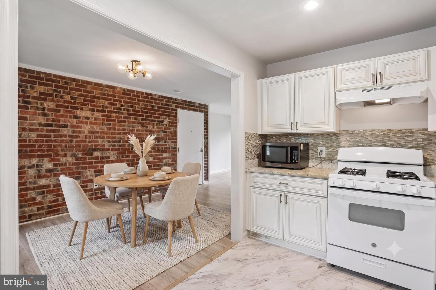 726 Quince Orchard Blvd #726-102 Property Photo 15