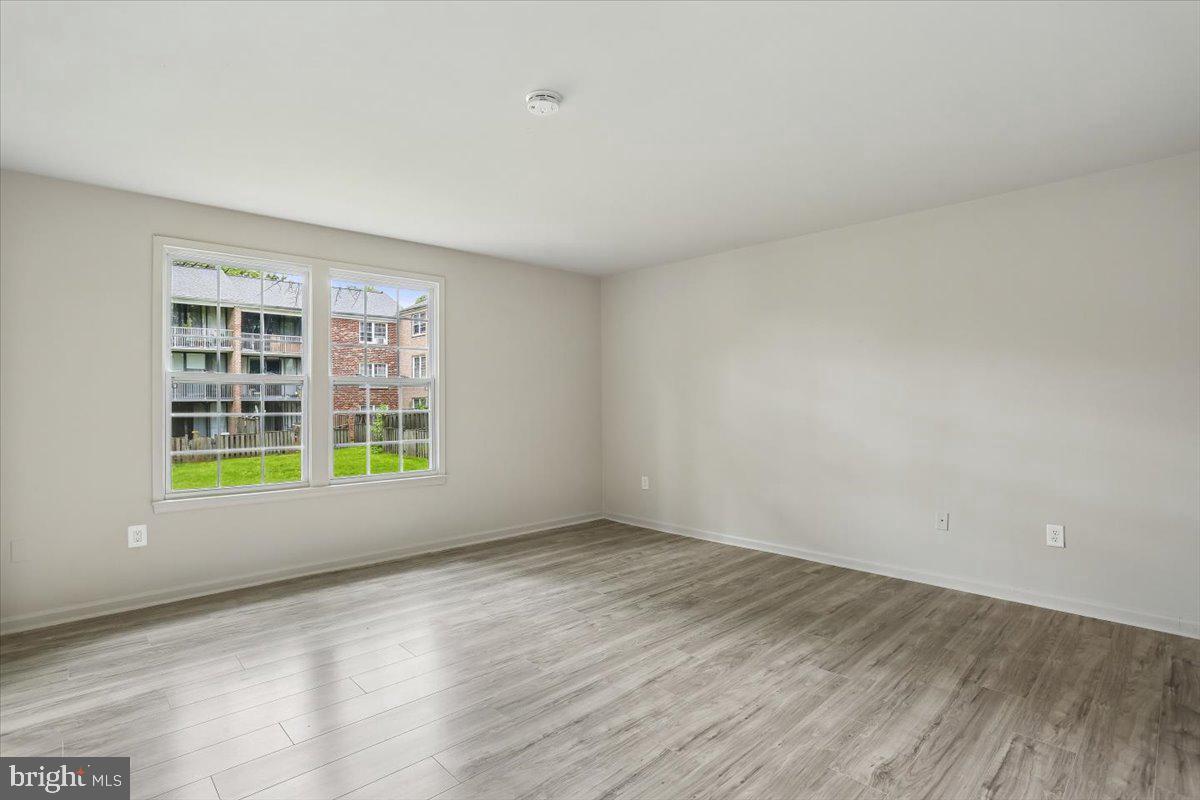 726 Quince Orchard Blvd #726-102 Property Photo 22