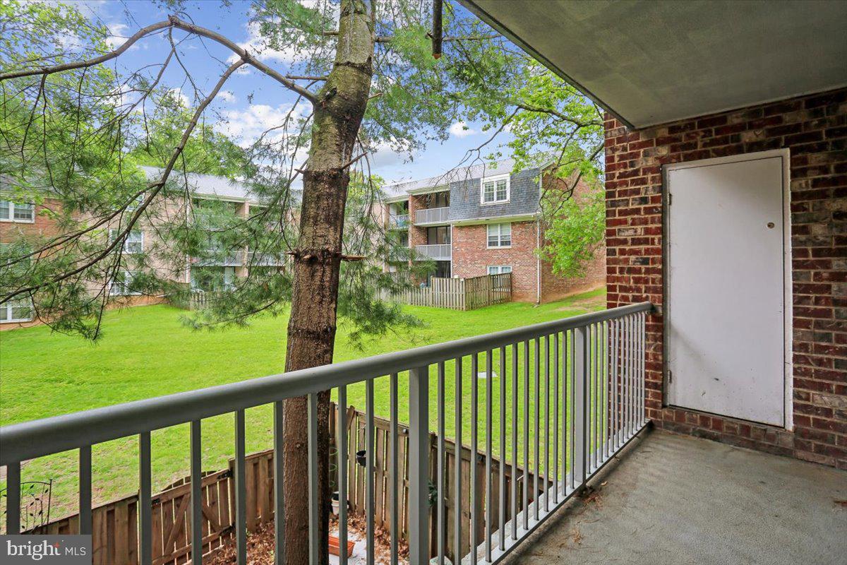 726 Quince Orchard Blvd #726-102 Property Photo 31