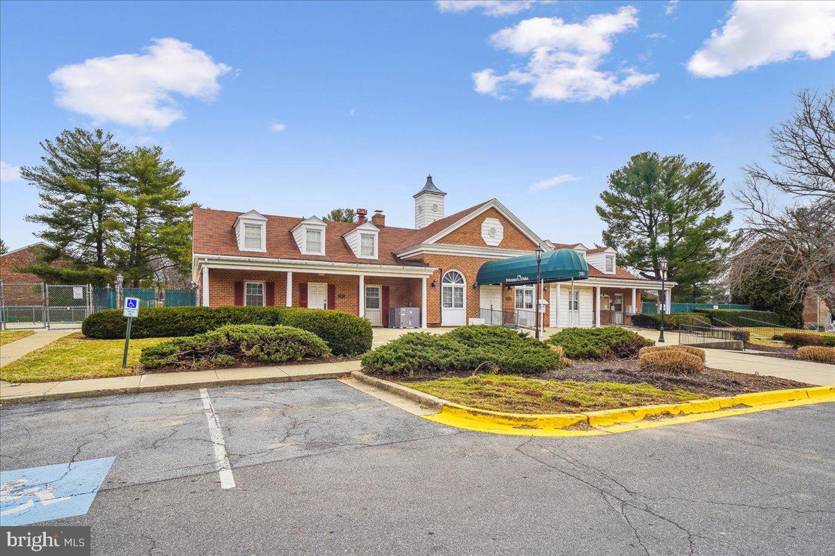726 Quince Orchard Blvd #726-102 Property Photo 33