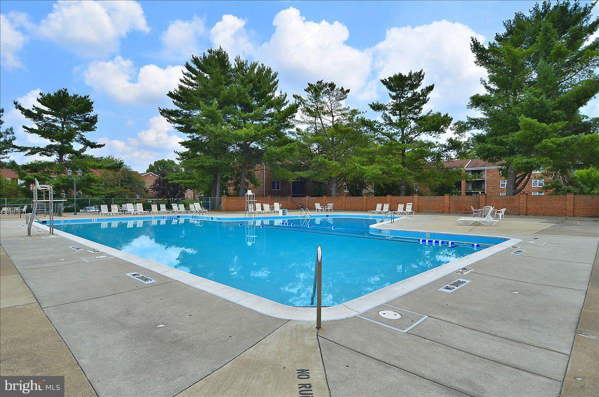 726 Quince Orchard Blvd #726-102 Property Photo 34