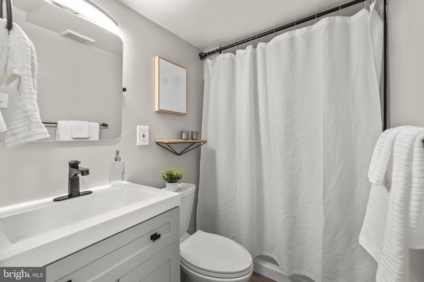 2302 Sun Valley Cir #1 Property Photo 13