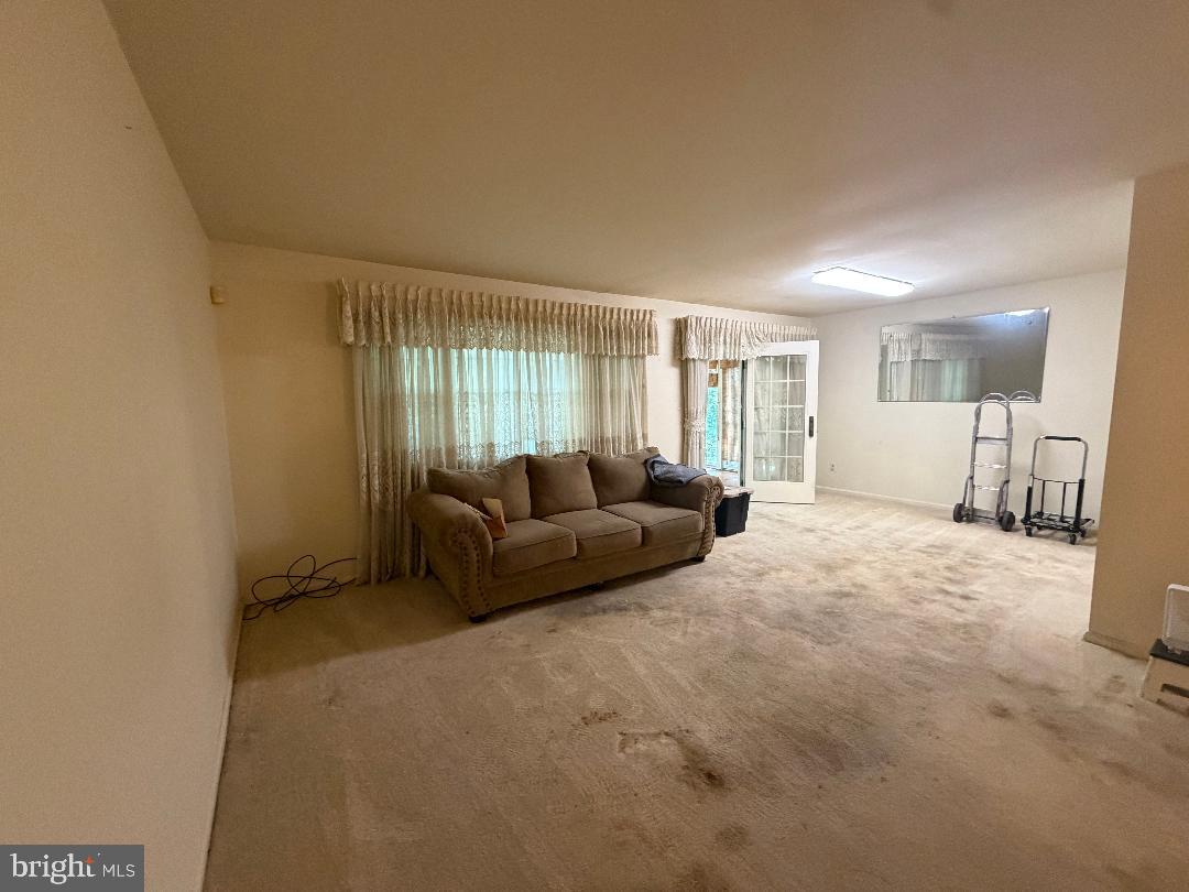 13233 Clifton Rd Property Photo 6