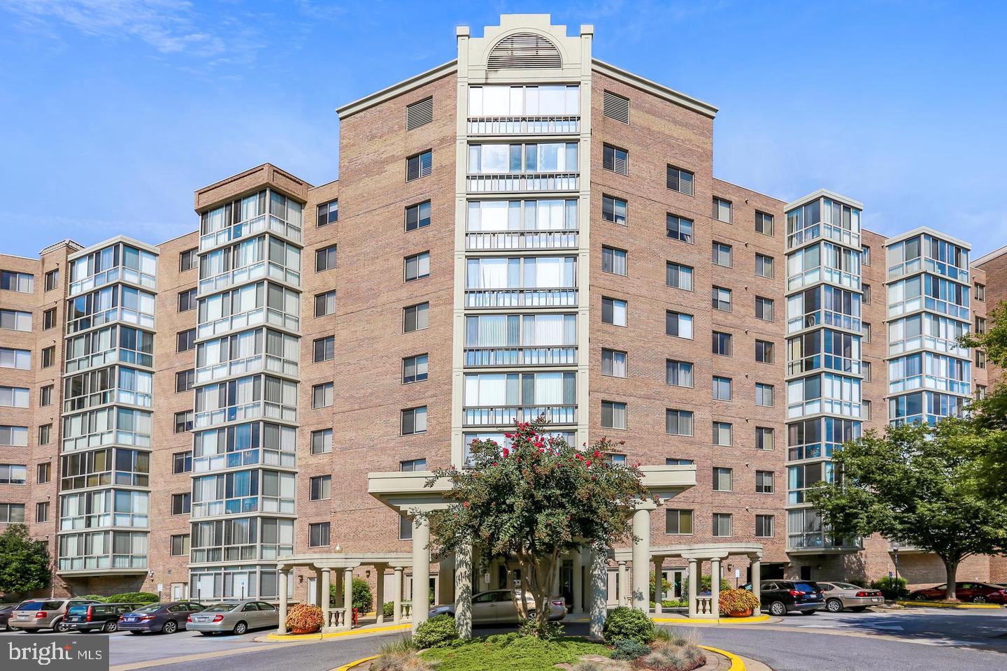 3005 S Leisure World Blvd S #304 Property Photo 2