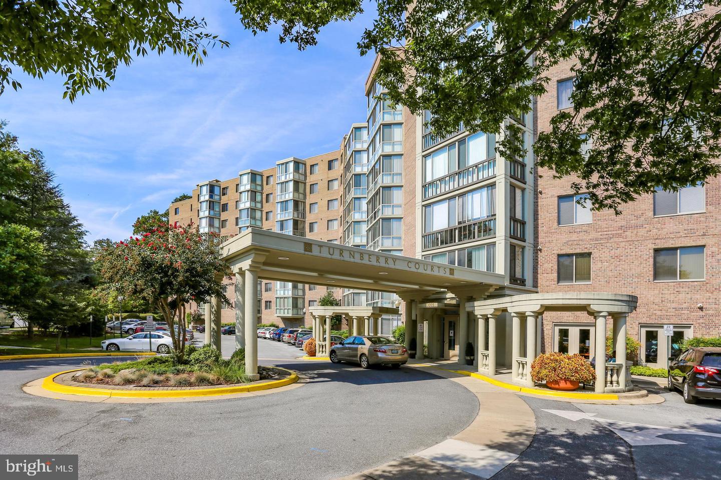 3005 S Leisure World Blvd S #304 Property Photo 3