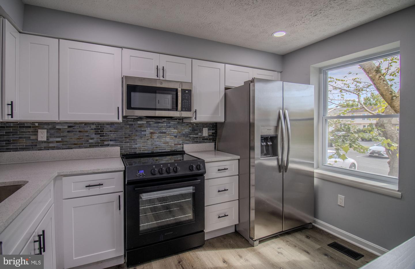 11705 Zebrawood Ct Property Photo 7