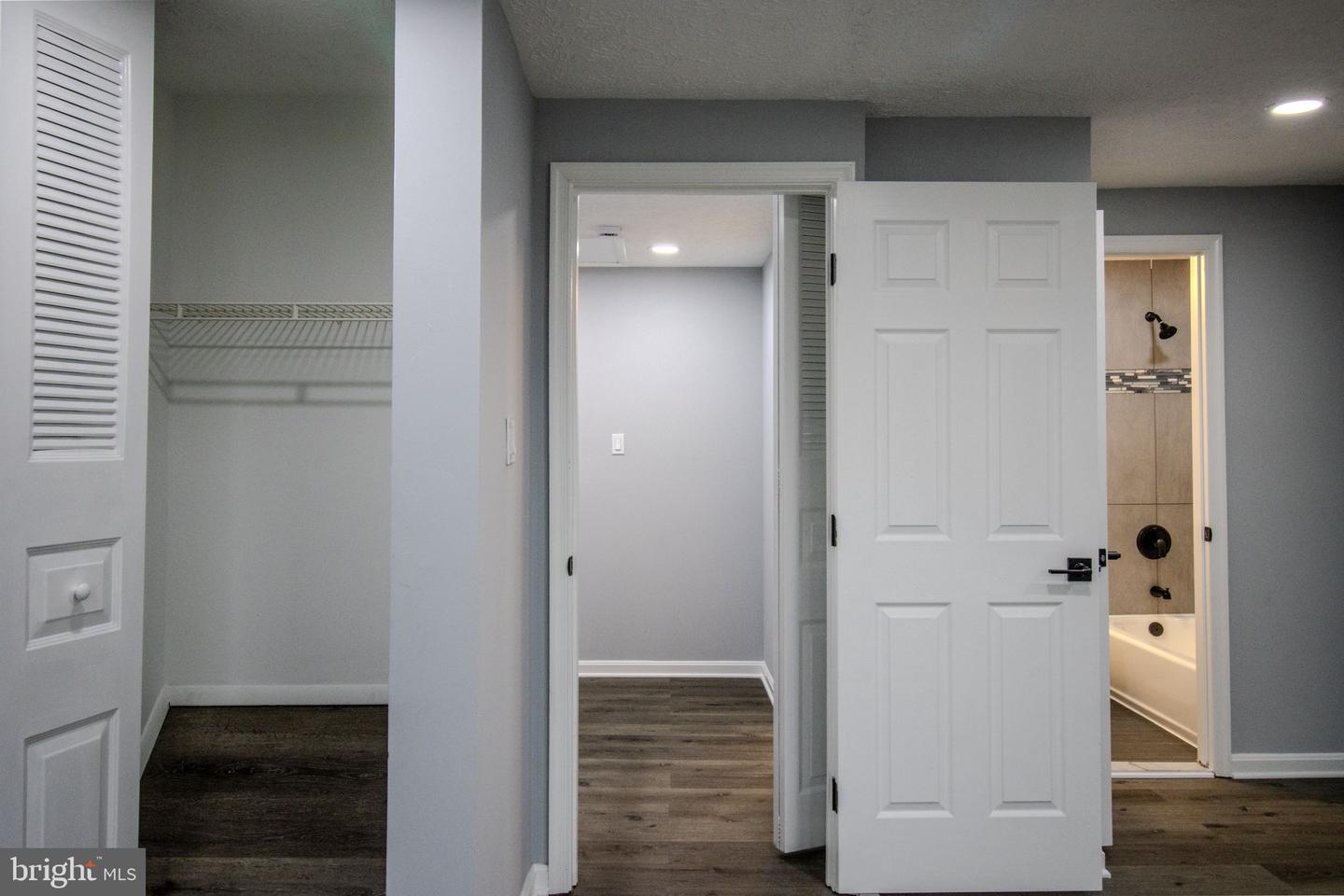 11705 Zebrawood Ct Property Photo 38