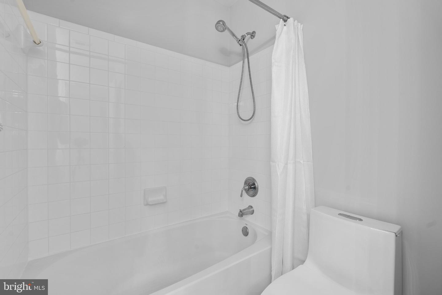 13900 Falconcrest Rd Property Photo 43