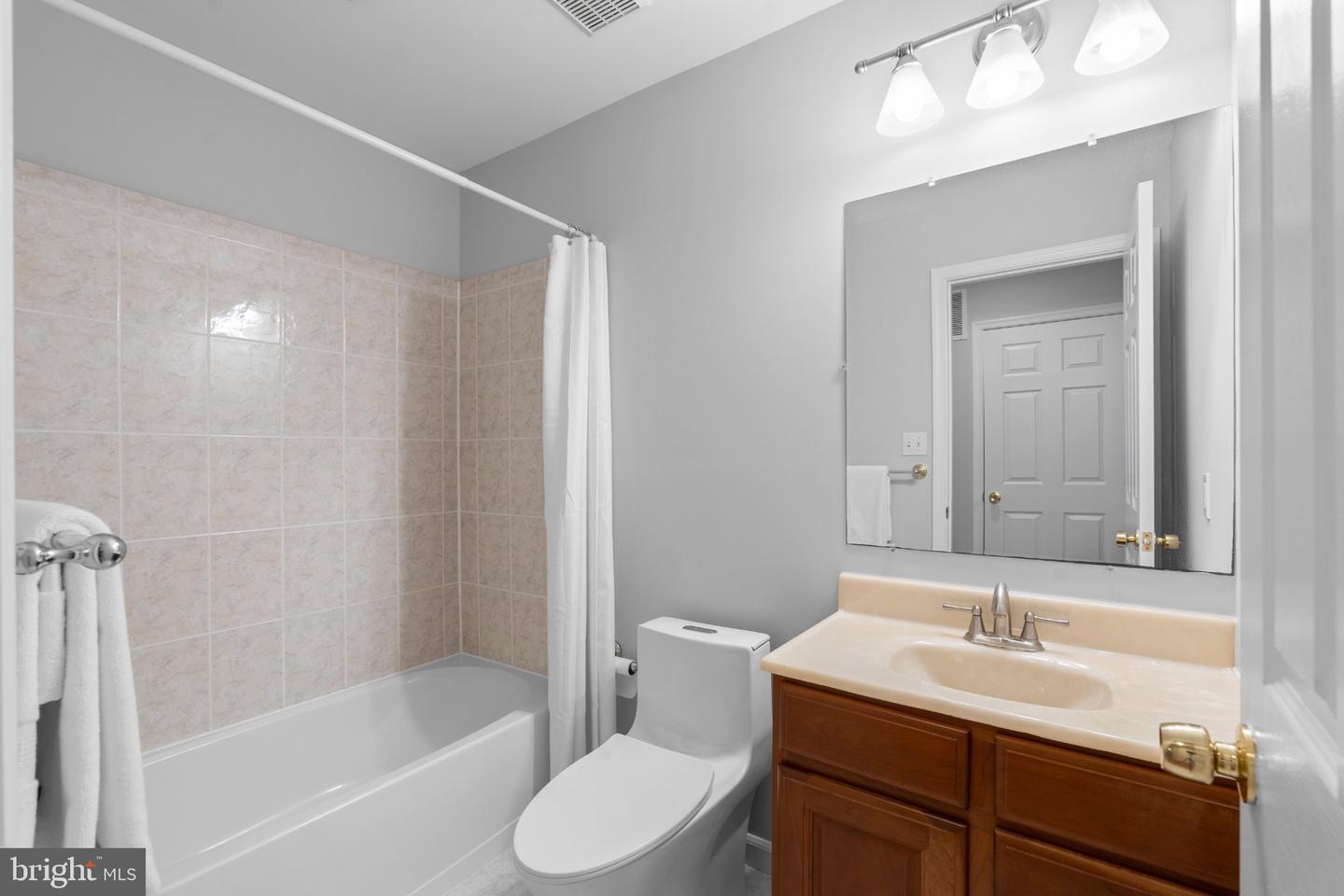 13900 Falconcrest Rd Property Photo 54