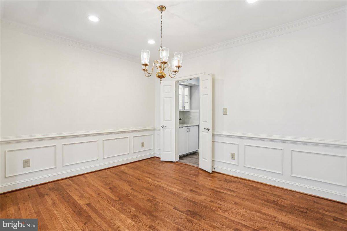 8912 Barrowgate Ct Property Photo 5