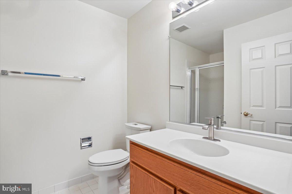 8912 Barrowgate Ct Property Photo 15