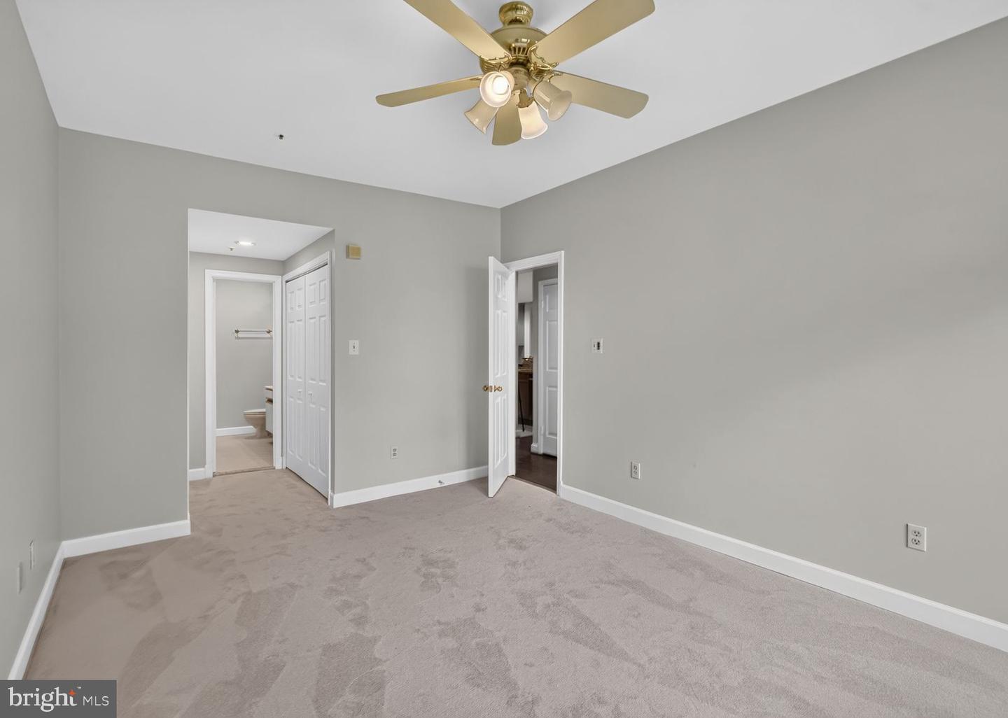 10814 Antigua Ter #177 Property Photo 8