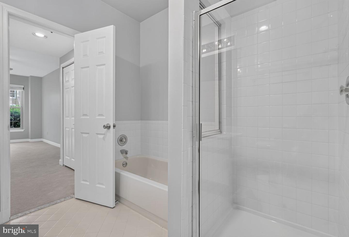 10814 Antigua Ter #177 Property Photo 11
