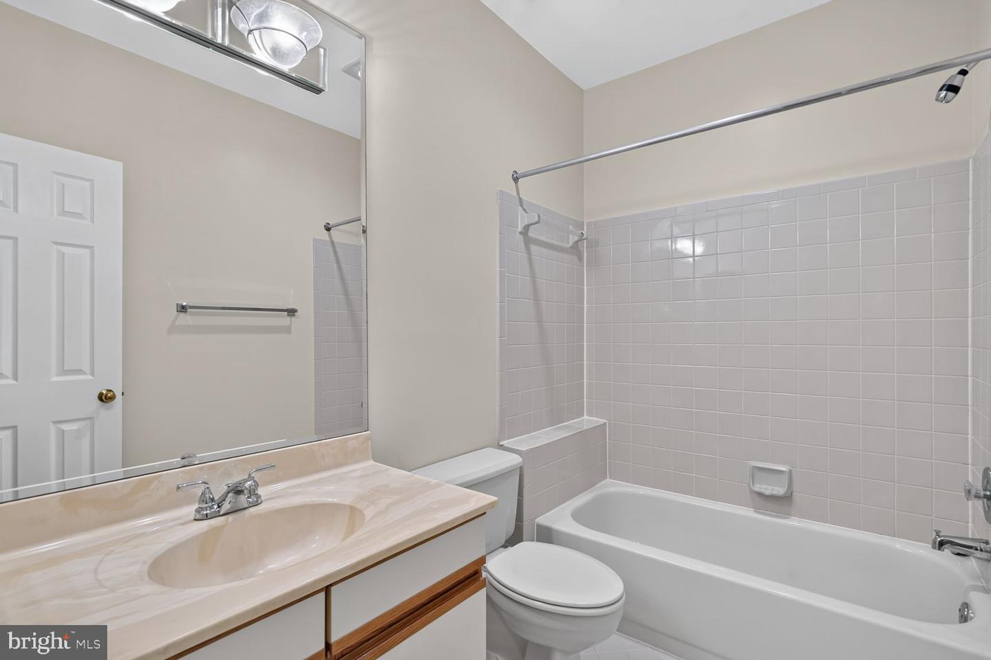 10814 Antigua Ter #177 Property Photo 13