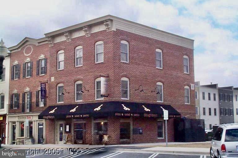 253 MARKET ST W ##300 Property Photo 1