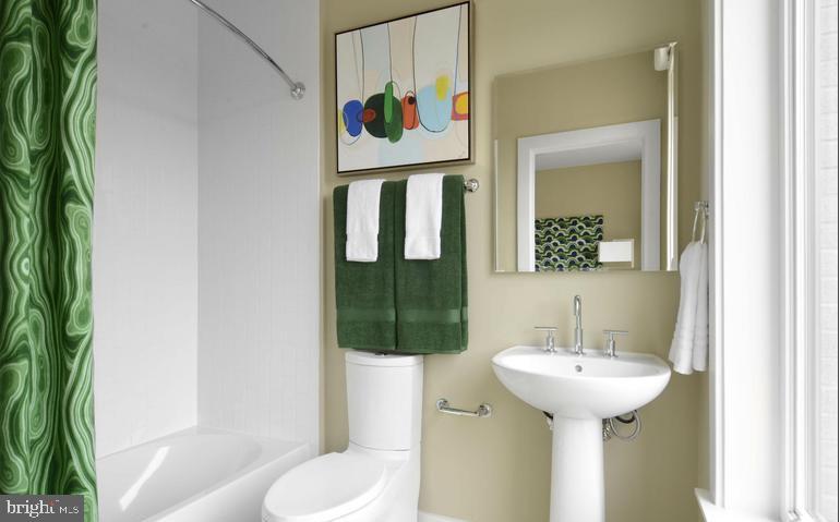 6632 Eames Way Property Photo 9