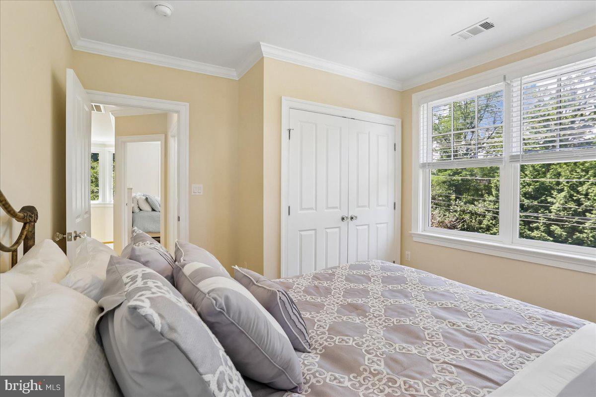 7800 Radnor Rd Property Photo 57