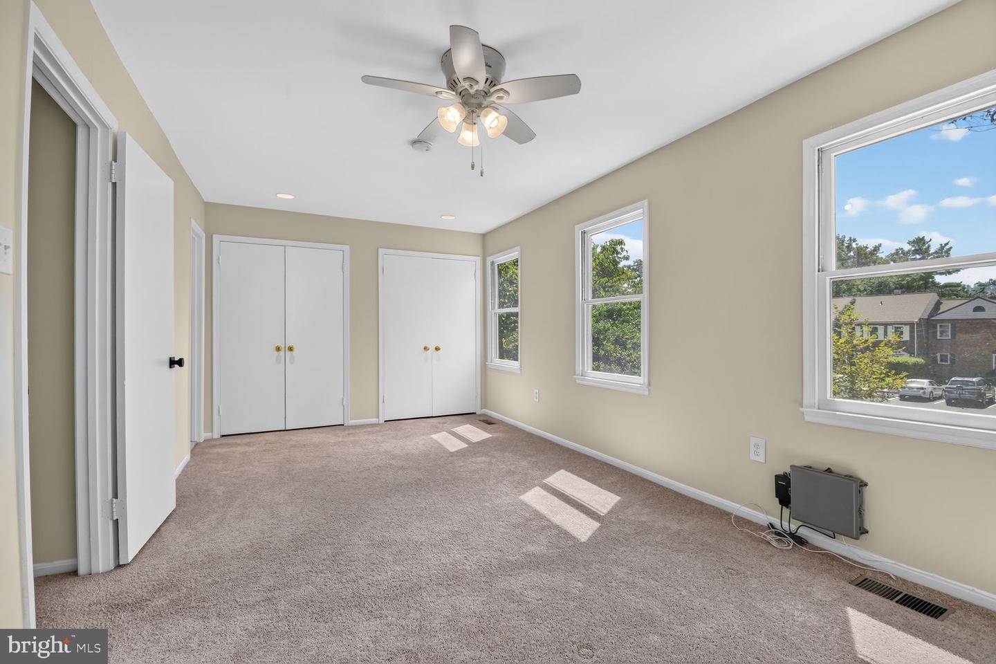 7768 Heatherton Ln Property Photo 11