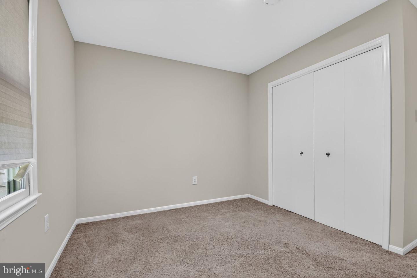 7768 Heatherton Ln Property Photo 15