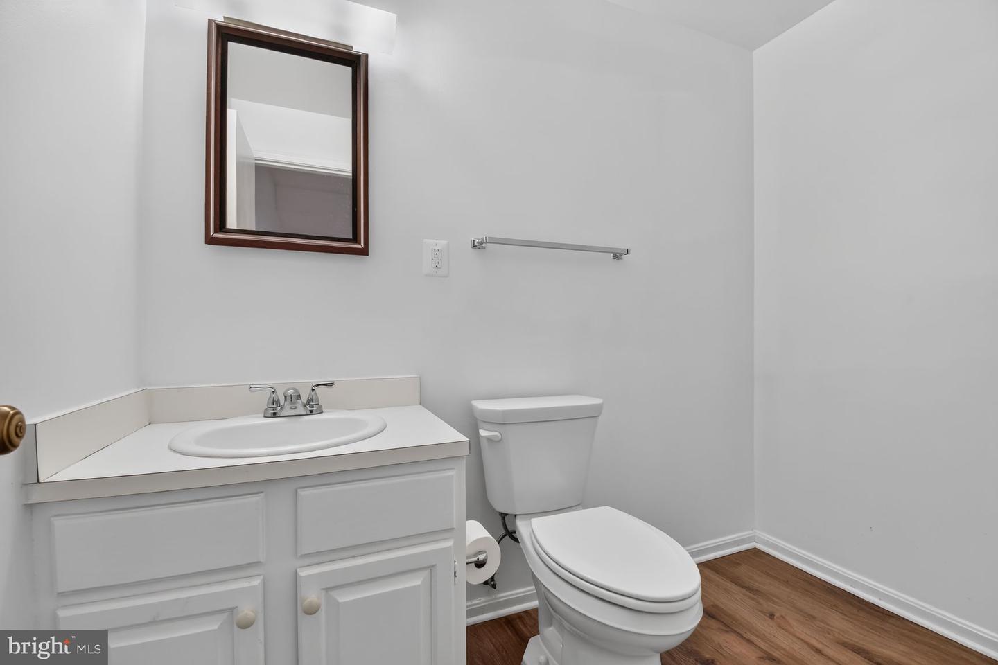 7768 Heatherton Ln Property Photo 17