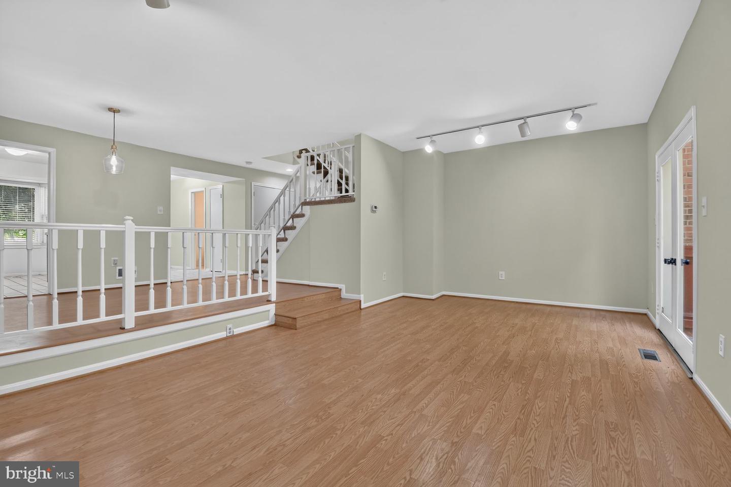 7768 Heatherton Ln Property Photo 39