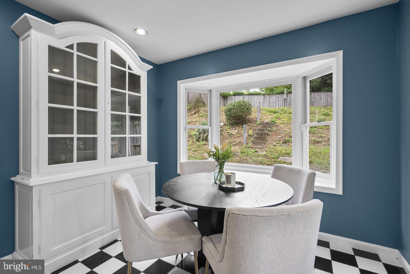 822 Loxford Ter Property Photo 15