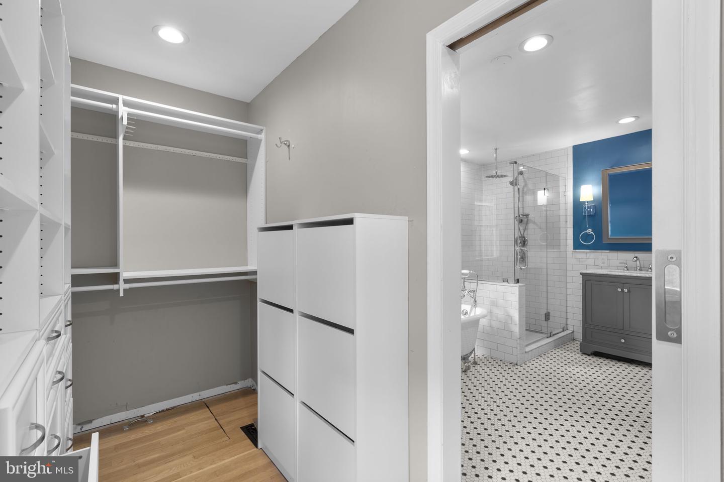 822 Loxford Ter Property Photo 26