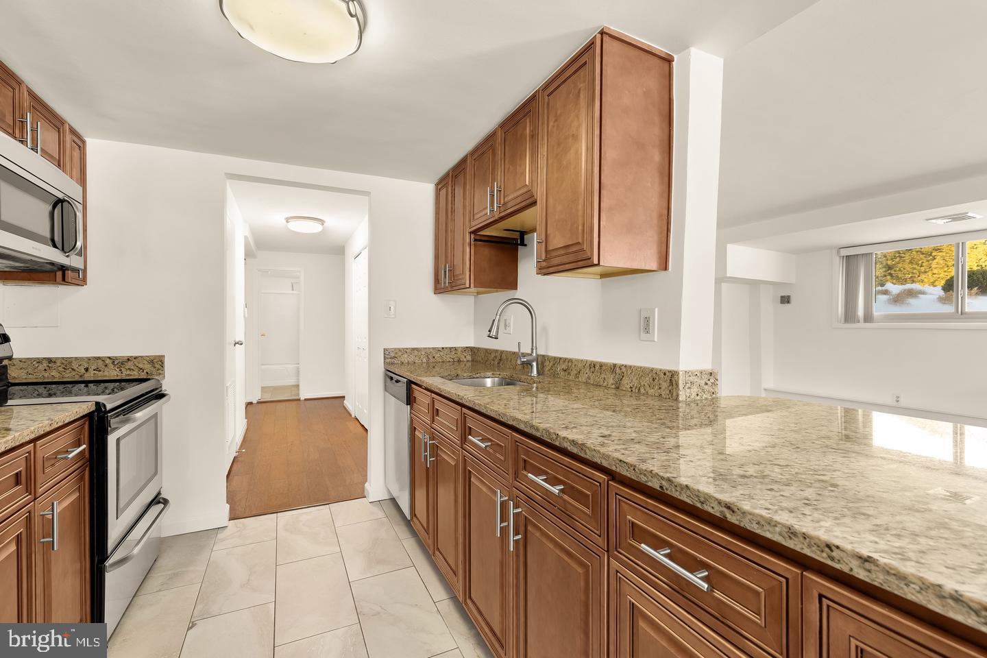 5100 Dorset Ave #100 Property Photo 12