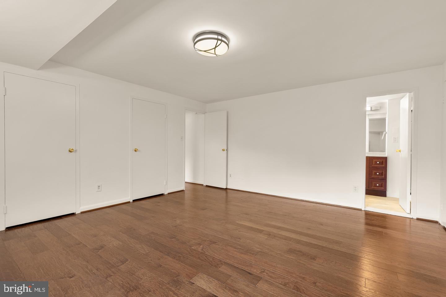 5100 Dorset Ave #100 Property Photo 17