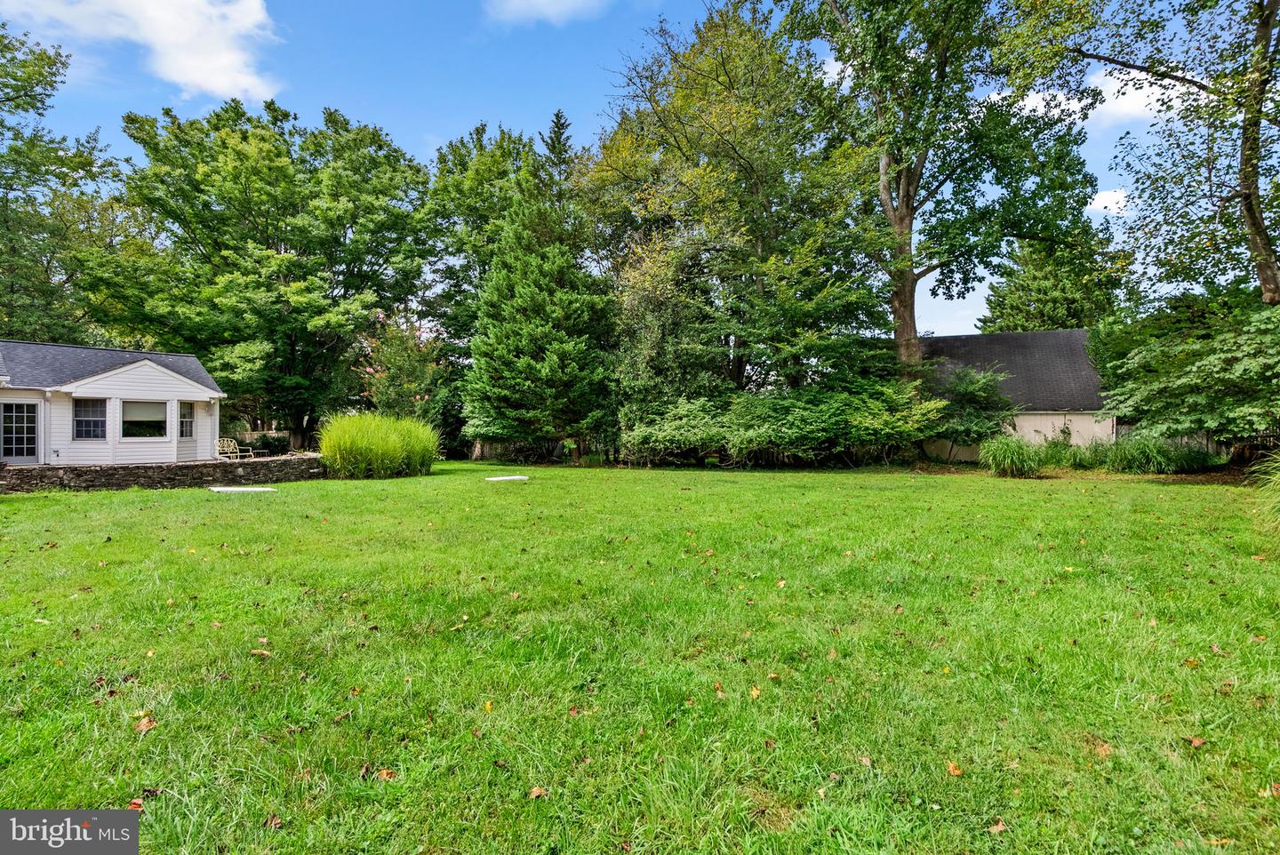 3809 King William Dr Property Photo 3