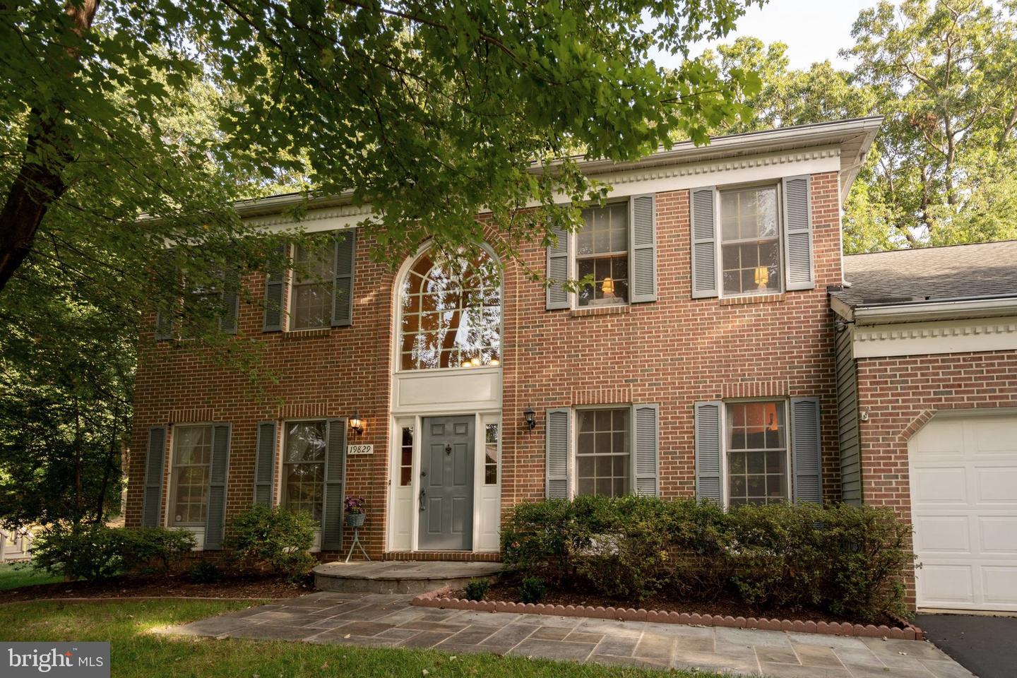 19829 Helmond Way Property Photo 3