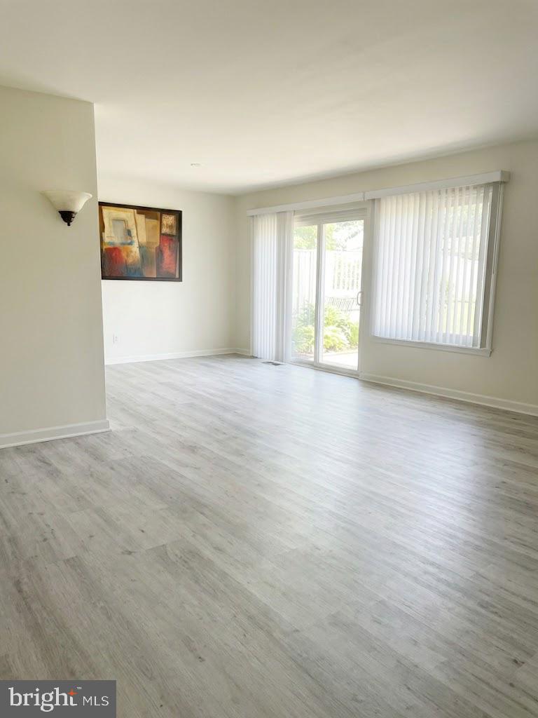 3386 Chiswick #50-1a Property Photo 7