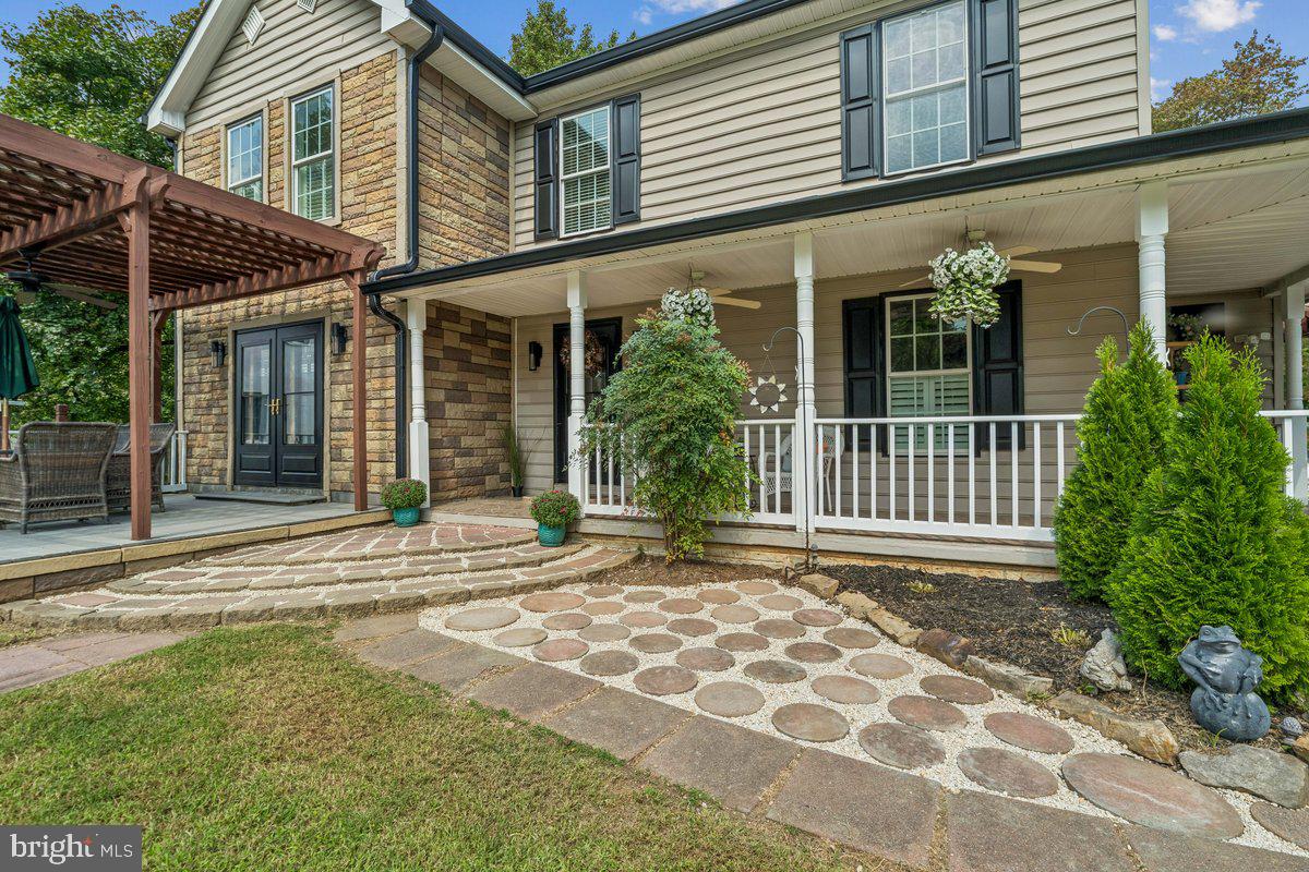 11201 Midvale Rd Property Photo 2