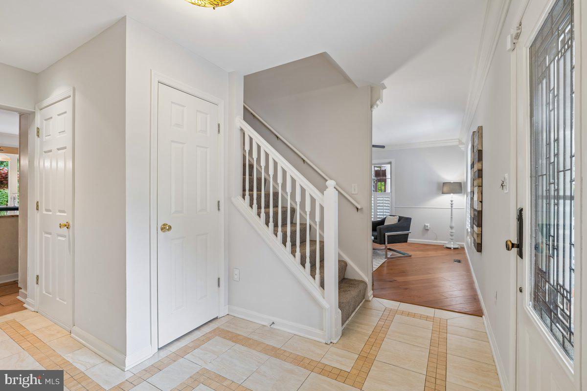 11201 Midvale Rd Property Photo 5