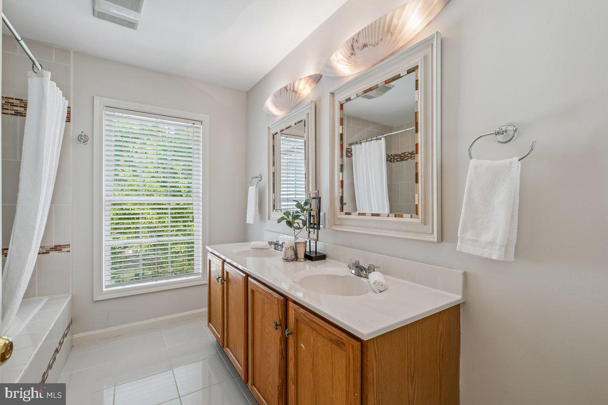 11201 Midvale Rd Property Photo 29