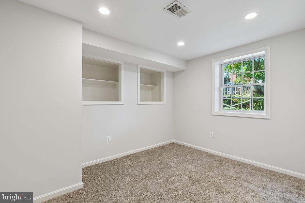 11201 Midvale Rd Property Photo 35