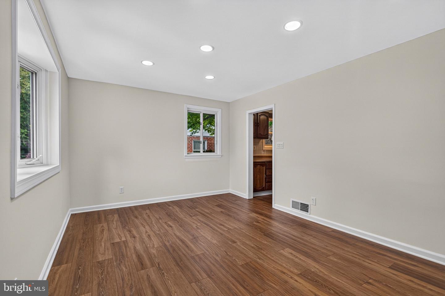 11852 Huggins Dr Property Photo 16