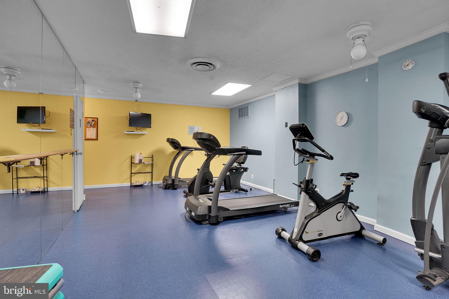 9039 Sligo Creek Pkwy #1109 Property Photo 34