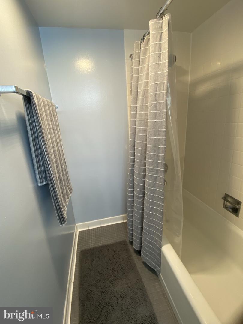 4515 Willard Ave #2421s Property Photo 17