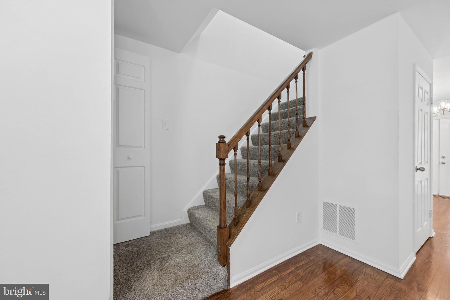 3015 Mozart Dr Property Photo 29