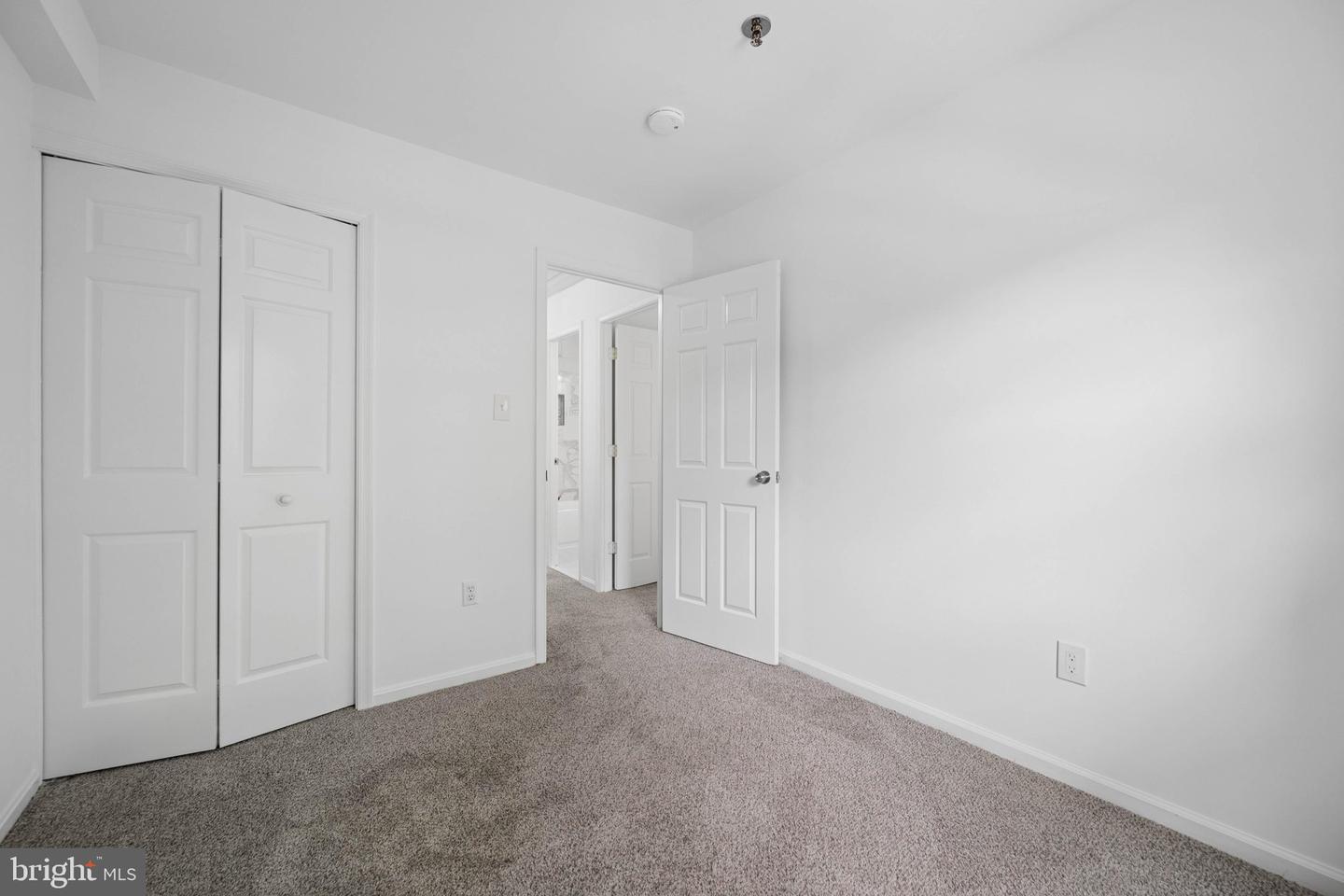 3015 Mozart Dr Property Photo 41