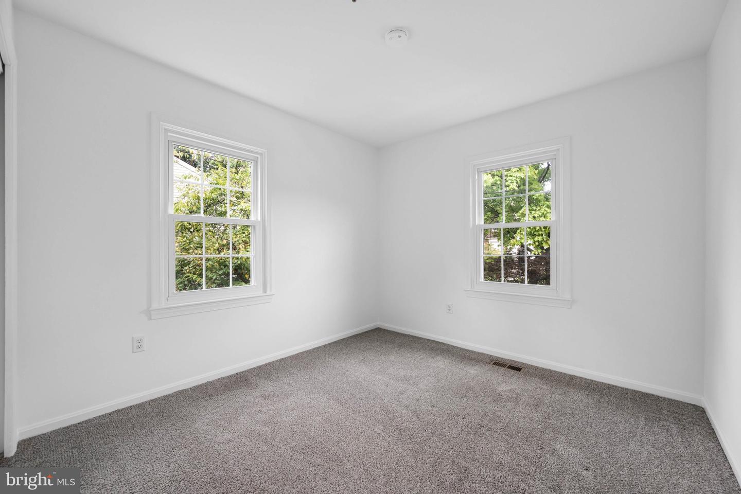 3015 Mozart Dr Property Photo 42