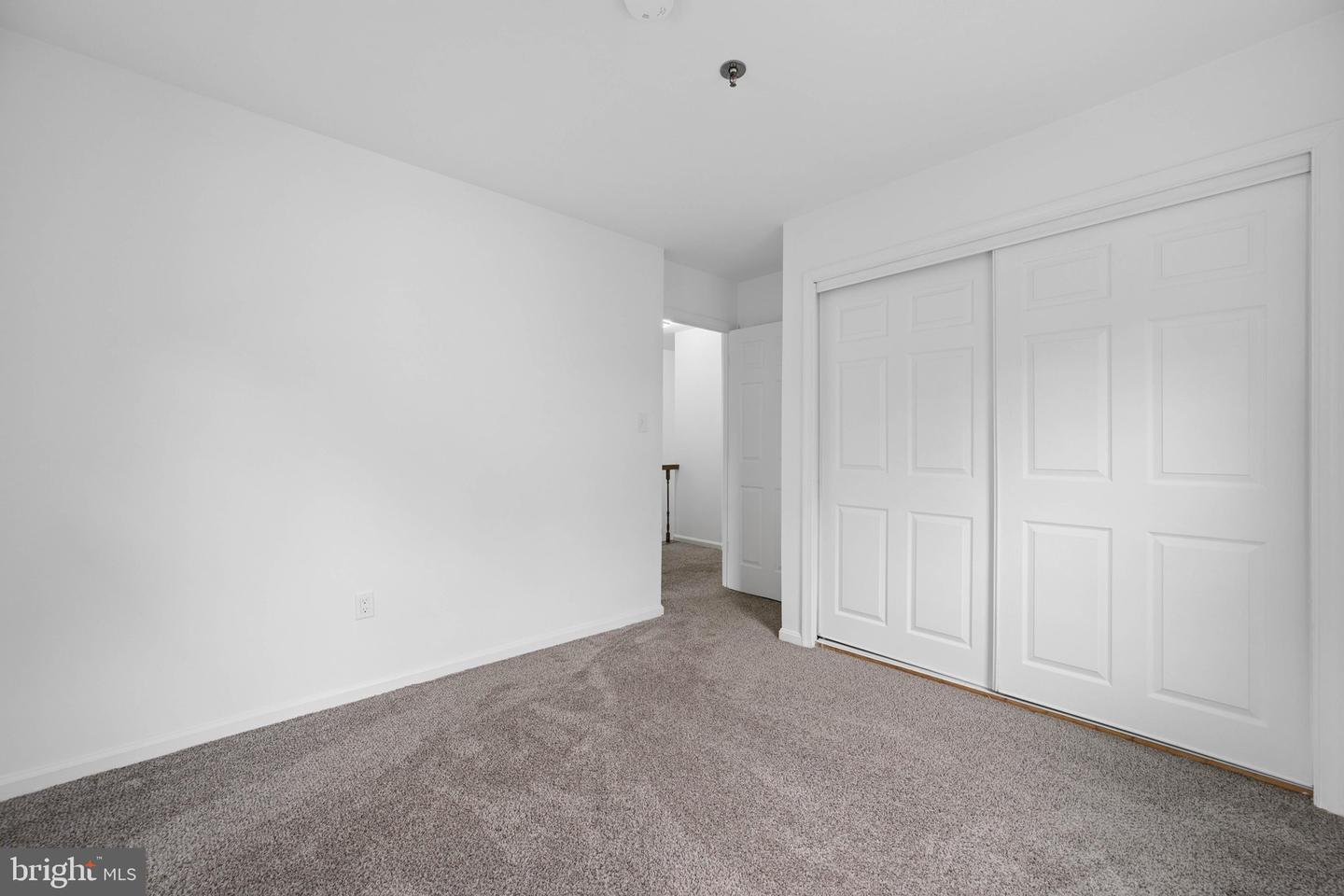 3015 Mozart Dr Property Photo 44