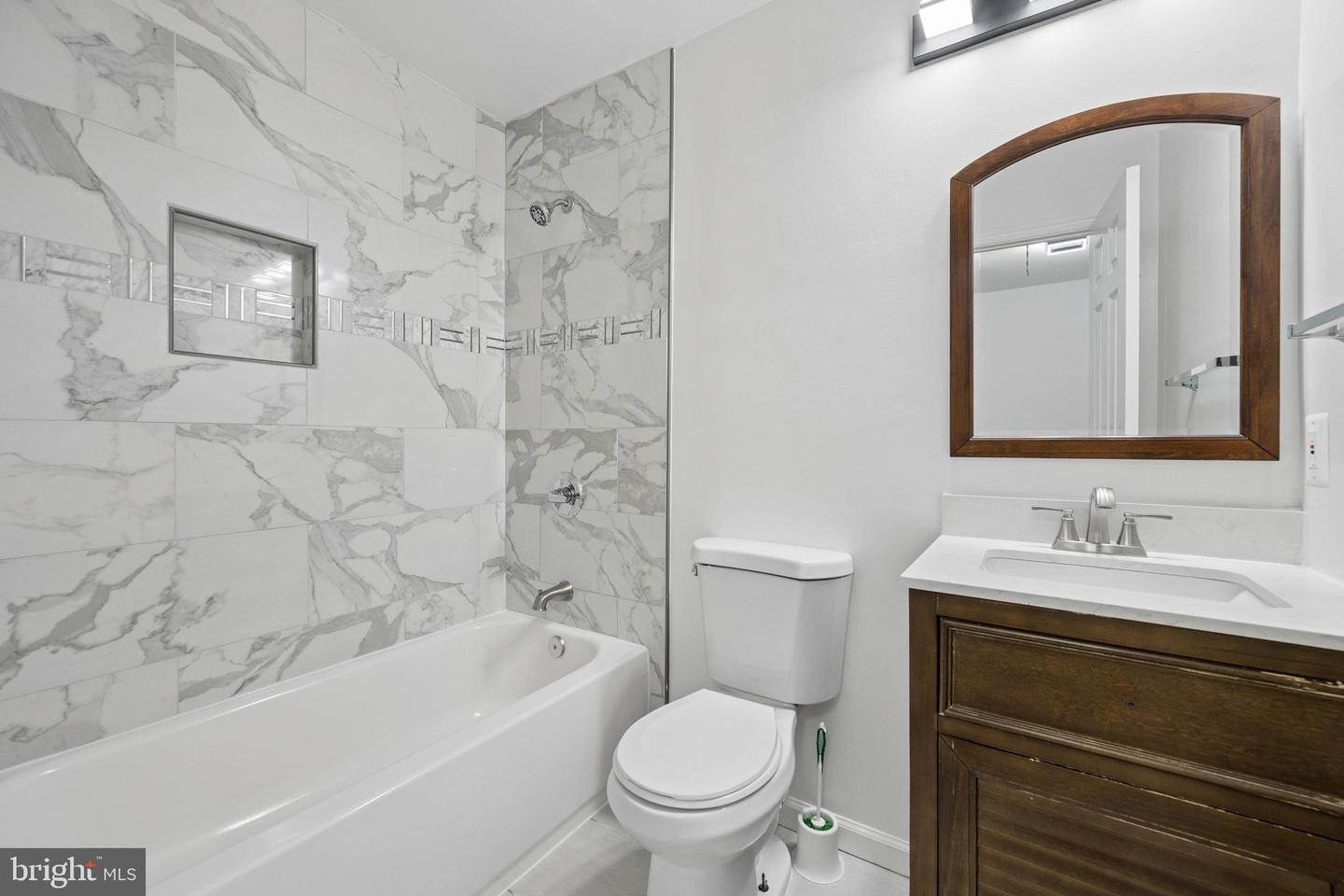 3015 Mozart Dr Property Photo 45