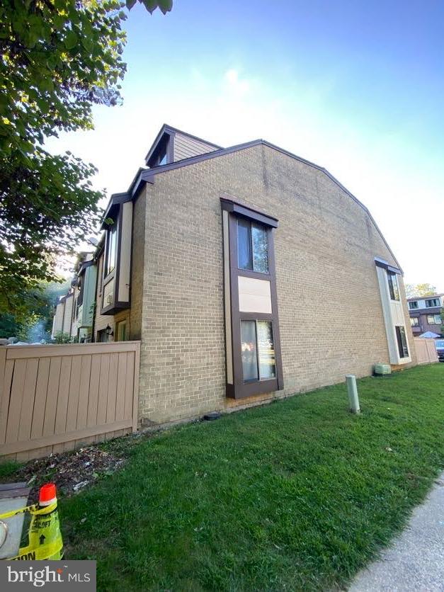 9917 FOREST VIEW PL Property Photo 1